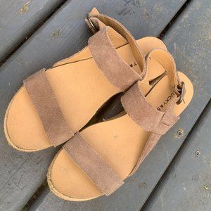 Lucky Brand Espadrilles Suede Sandals Size 6M